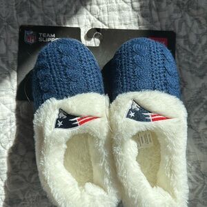 Women’s NFL team slippers